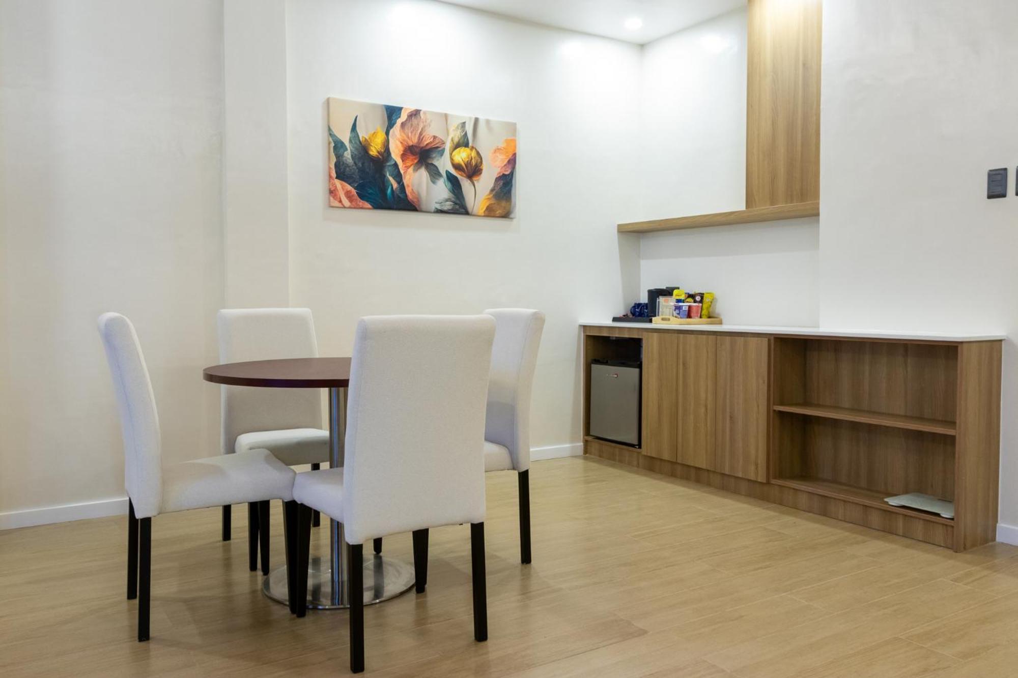 Levo Hotel Urdaneta Extérieur photo